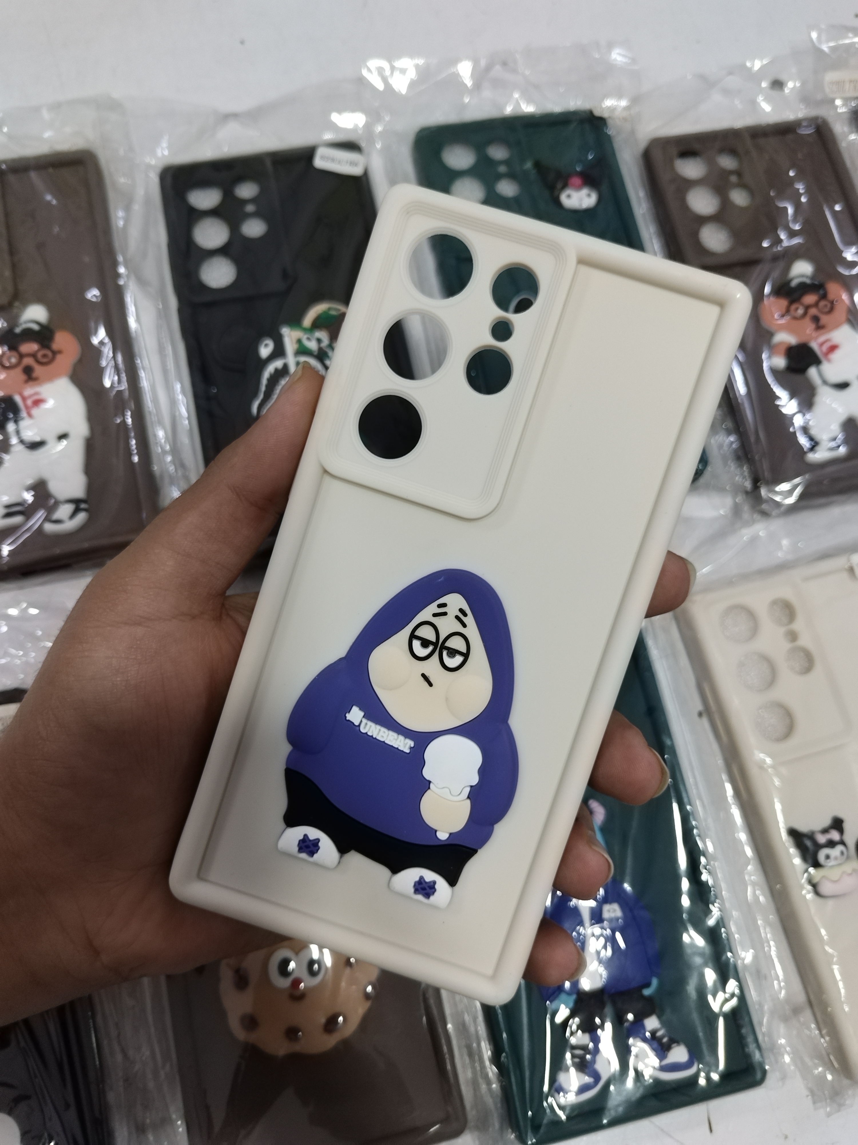 قاب گوشی Galaxy S23 Ultra سامسونگ طرح سیلیکونی Solid عروسکی فانتزی برجسته سه بعدی محافظ لنزدار طرح عروسکی