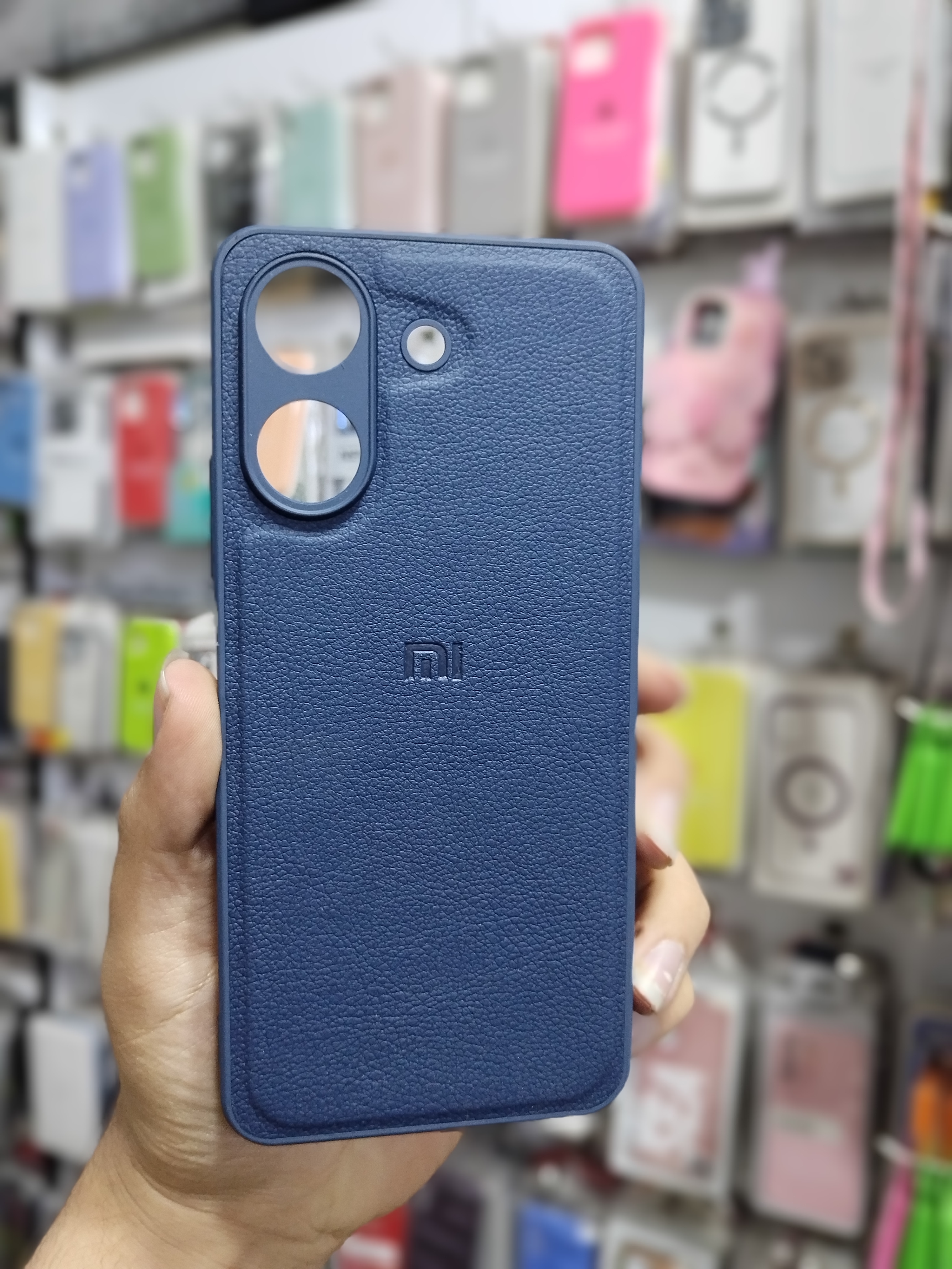 قاب گوشی Redmi Note 13C 4G/5G شیائومی چرمی دور سیلیکونی با کیفیت