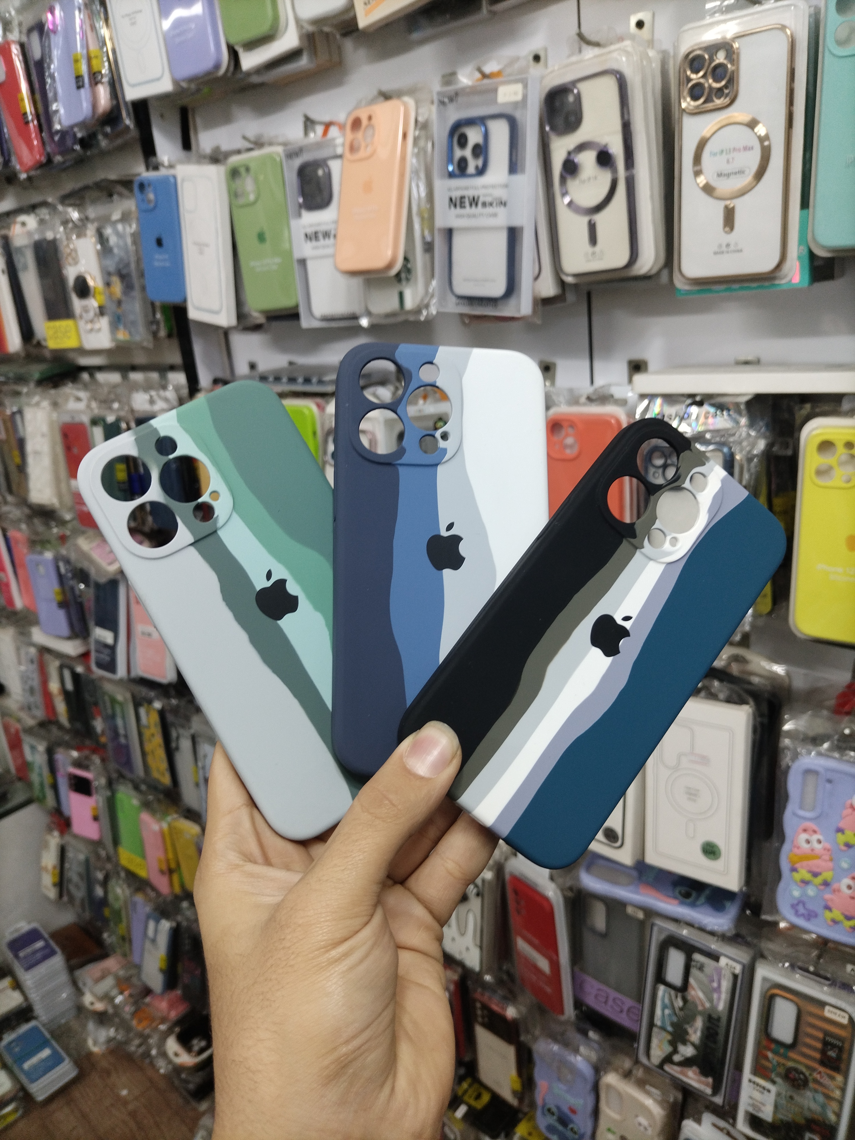 گارد سیلیکونی آبرنگی اورجینال گوشی iPhone 13pro اصلی پاکنی