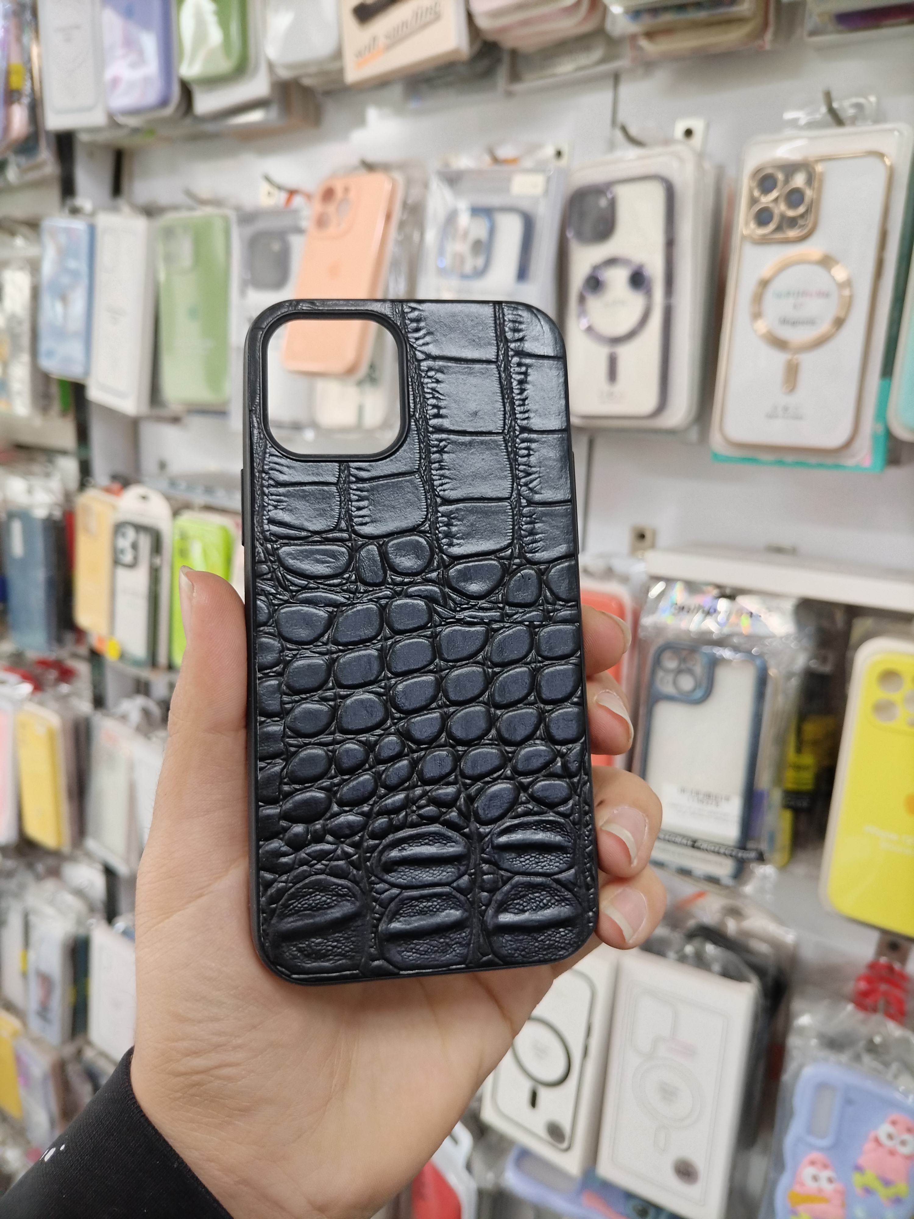 قاب چرمی iPhone 12 / 12 Pro